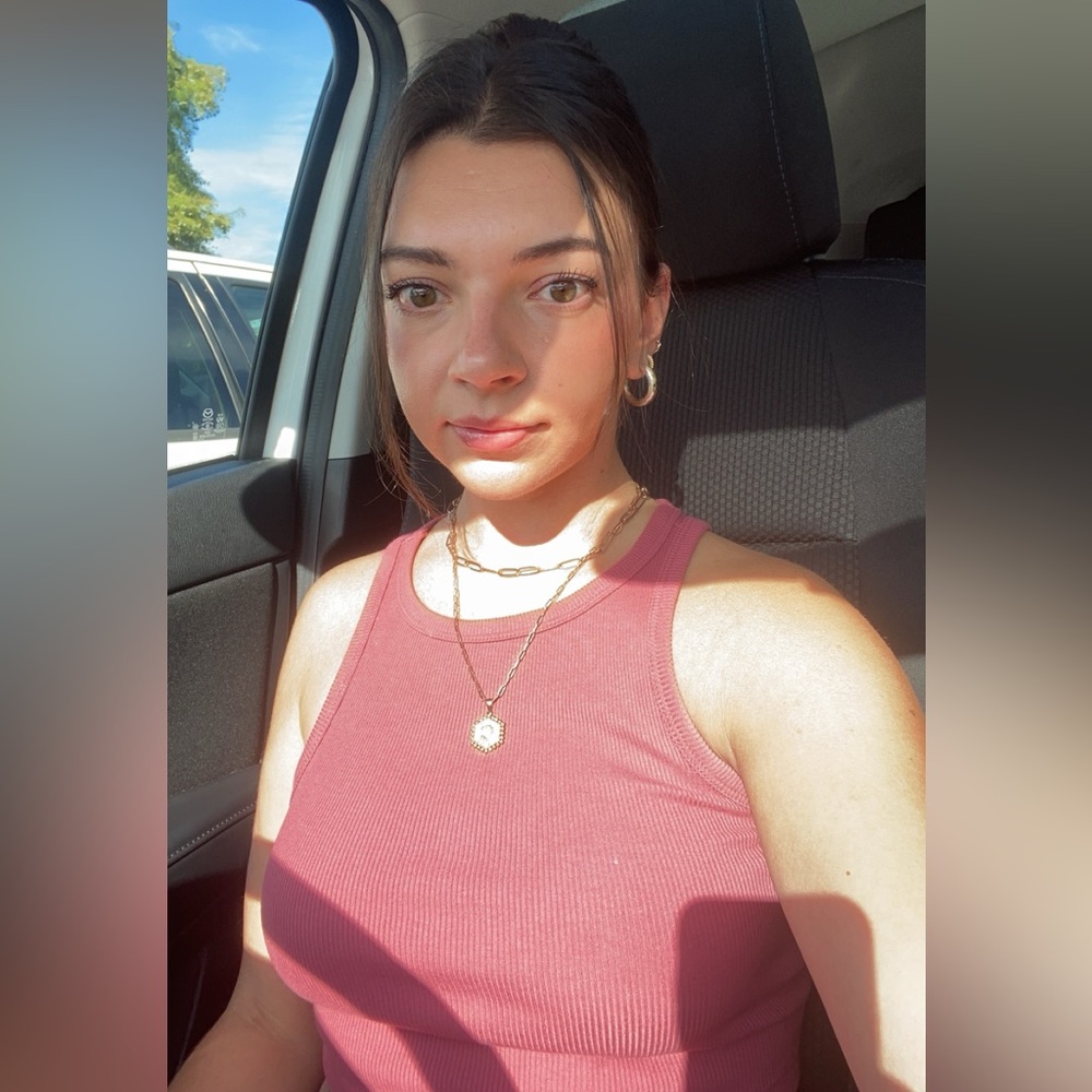 Meet your Posher, Casey